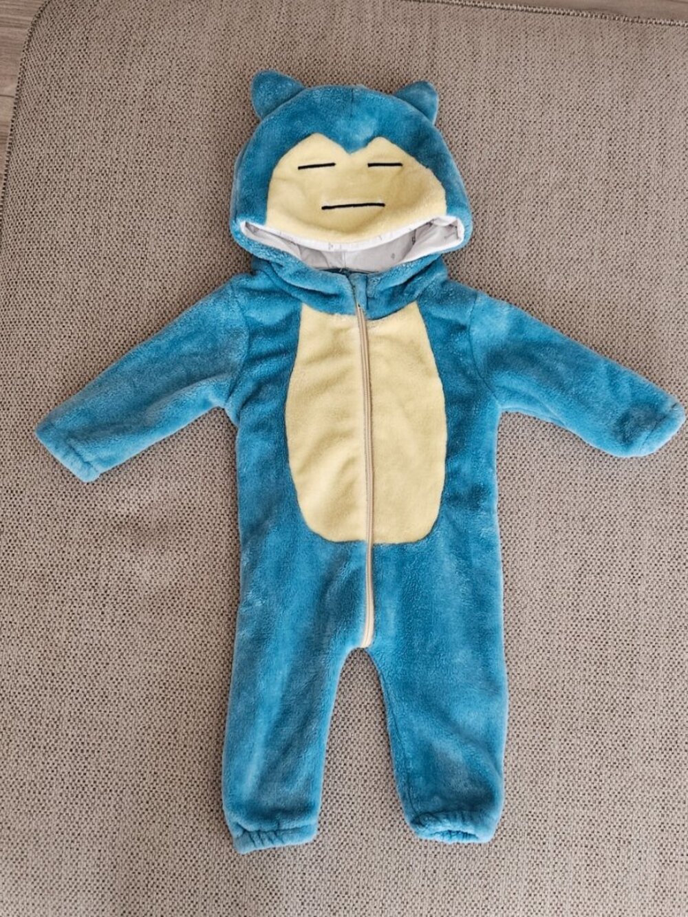 Infant Snorlax Pokemon Costume Onesie Hooded Front to Back Zip 6-12 months Blue